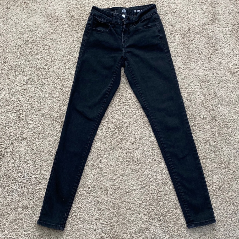 Juniors Black Low Rise Jeggings